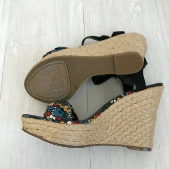 Kensie Girl Floral Wedge Open Toe Platform Sandals - Picture 6 of 7